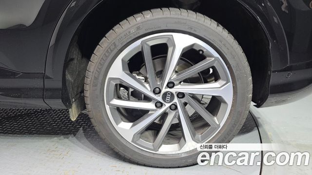 Audi Q5 (80A) 45 TFSI Quattro S line 2025 — фото 21