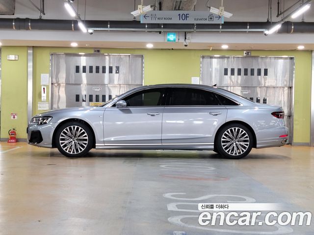 Audi A8 (D5) 55 TFSI Quattro LWB 2023 — фото 2