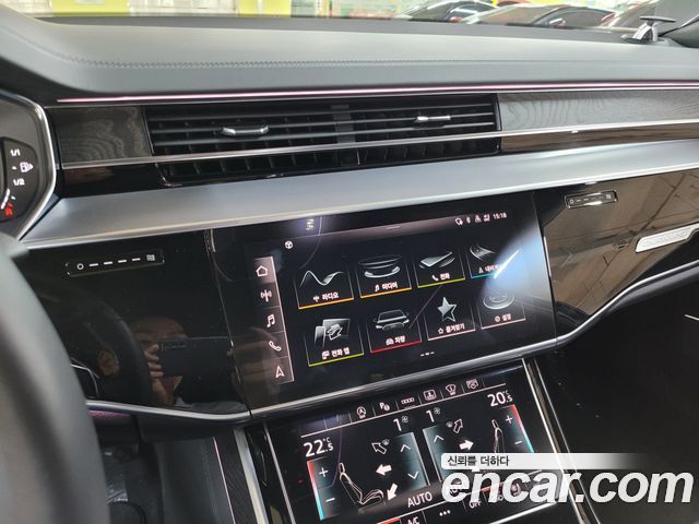 Audi A8 (D5) 55 TFSI Quattro LWB 2023 — фото 17