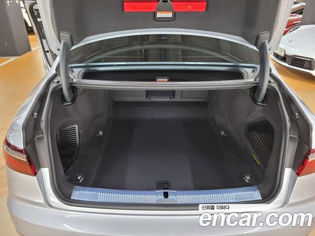 Audi A8 (D5) 55 TFSI Quattro LWB 2023 — фото 22