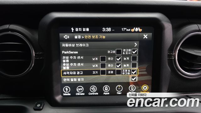 Jeep Wrangler (JL) 2.0 Overland 4Door 2019 — фото 16