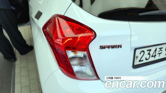 Chevrolet Spark Red Pick Edition 2021 — фото 23