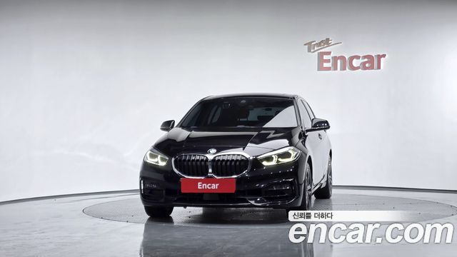 BMW 1 Series (F40) 118d Sport 2021 — фото 3