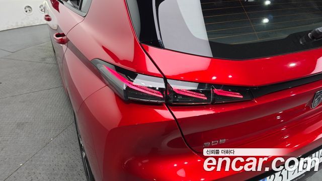 Peugeot 308 (III) 1.2 Hybrid GT 2025 — фото 23