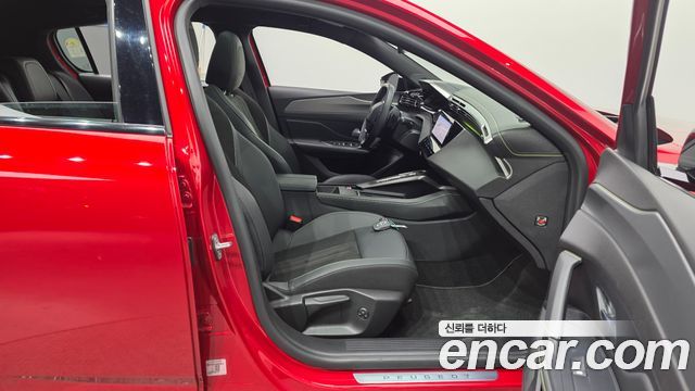 Peugeot 308 (III) 1.2 Hybrid GT 2025 — фото 26