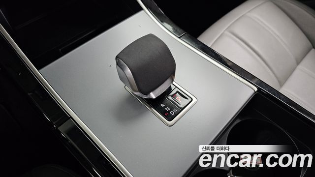 Land Rover Range Rover Evoque (II) P250 S 2024 — фото 9
