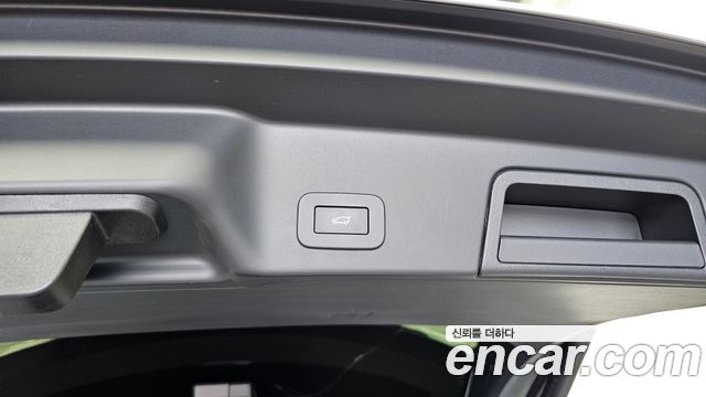 Land Rover Range Rover Evoque (II) P250 S 2024 — фото 29