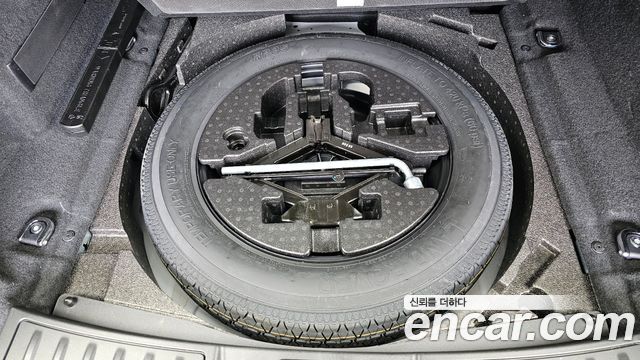 Land Rover Range Rover Evoque (II) P250 S 2024 — фото 31