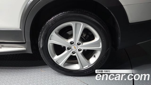 Chevrolet Captiva 4WD LTZ 2015 — фото 21