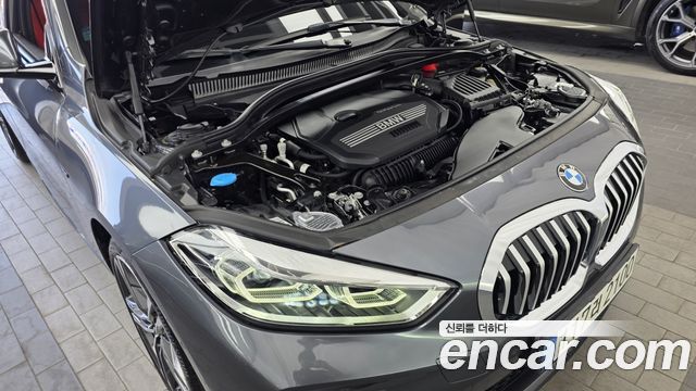 BMW 1 Series (F40) 120i M Sports 2021 — фото 6