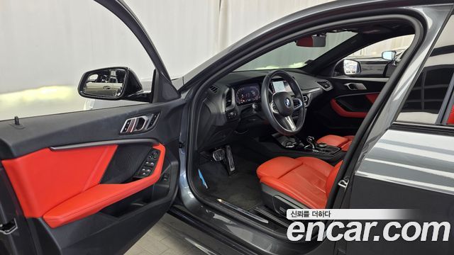 BMW 1 Series (F40) 120i M Sports 2021 — фото 10