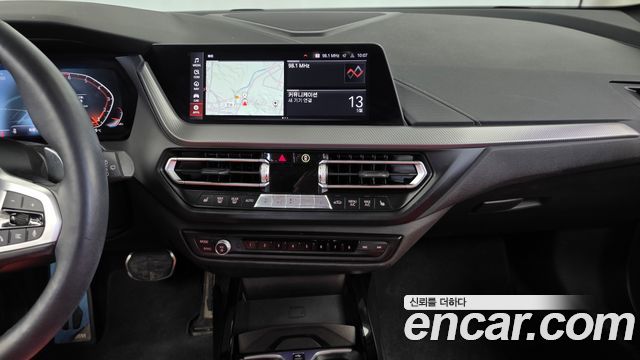 BMW 1 Series (F40) 120i M Sports 2021 — фото 14