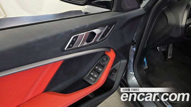 BMW 1 Series (F40) 120i M Sports 2021 — фото 34