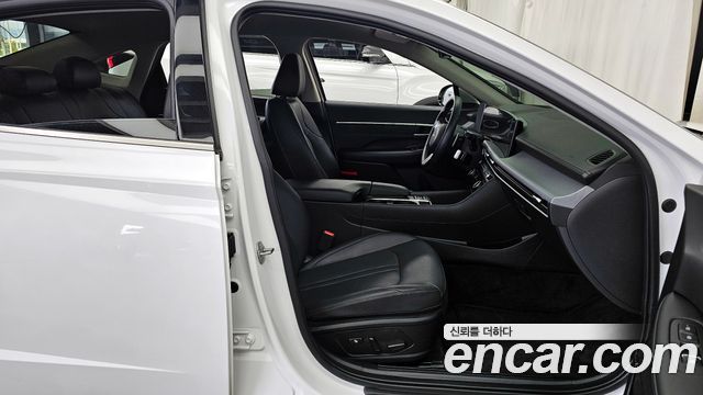 Hyundai Sonata The Edge (DN8) 2.0 Exclusive 2024 — фото 11