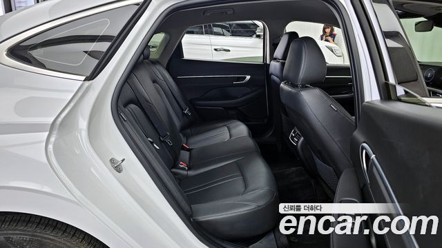 Hyundai Sonata The Edge (DN8) 2.0 Exclusive 2024 — фото 12