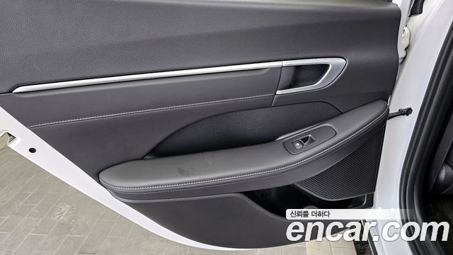 Hyundai Sonata The Edge (DN8) 2.0 Exclusive 2024 — фото 25