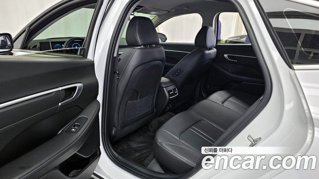 Hyundai Sonata The Edge (DN8) 2.0 Exclusive 2024 — фото 26