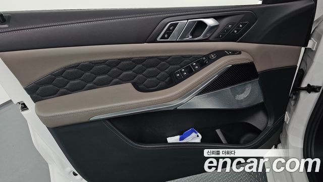 BMW X5M (G05) 4.4 Competition 2025 — фото 24