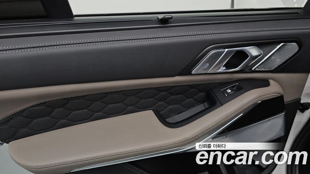 BMW X5M (G05) 4.4 Competition 2025 — фото 29