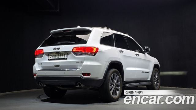 Jeep Grand Cherokee 3.6 Limited WK2 2018 — фото 2