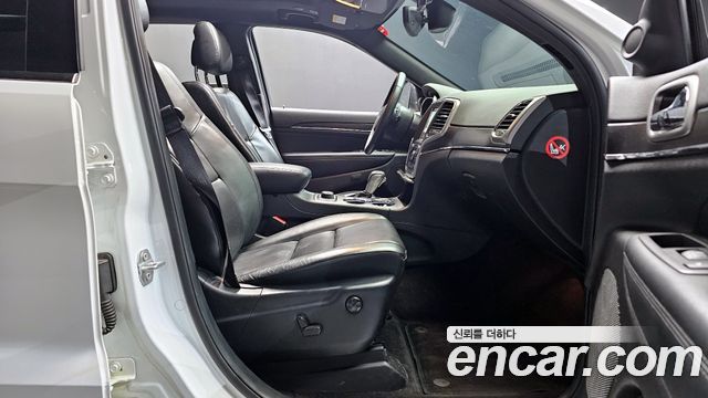 Jeep Grand Cherokee 3.6 Limited WK2 2018 — фото 11