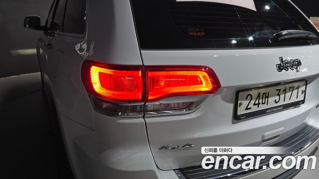 Jeep Grand Cherokee 3.6 Limited WK2 2018 — фото 23