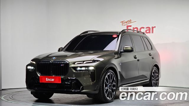 BMW X7 (G07) xDrive 40i M Sport 7STR 2025 — фото 1