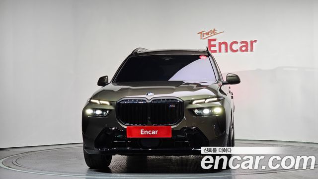 BMW X7 (G07) xDrive 40i M Sport 7STR 2025 — фото 3
