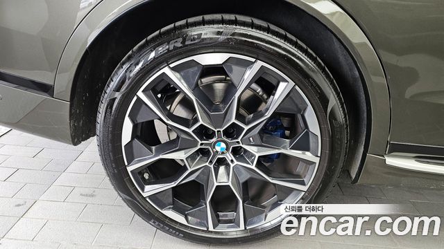 BMW X7 (G07) xDrive 40i M Sport 7STR 2025 — фото 5