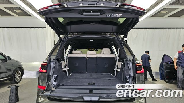 BMW X7 (G07) xDrive 40i M Sport 7STR 2025 — фото 20