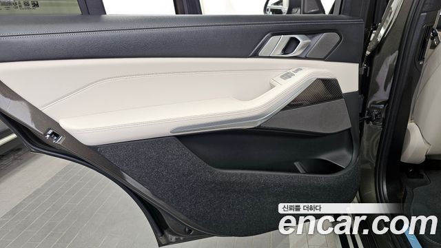 BMW X7 (G07) xDrive 40i M Sport 7STR 2025 — фото 25