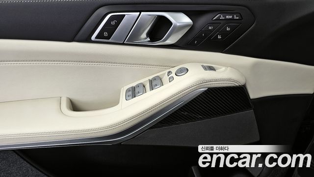 BMW X7 (G07) xDrive 40i M Sport 7STR 2025 — фото 30
