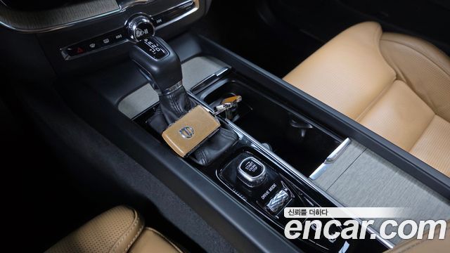 Volvo XC60 (II) T6 Inscription 2019 — фото 9