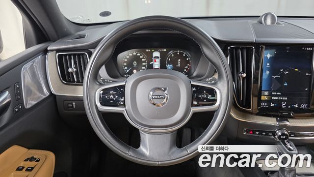 Volvo XC60 (II) T6 Inscription 2019 — фото 13