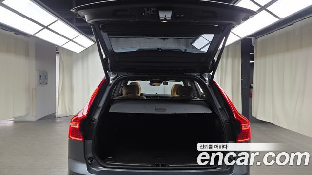 Volvo XC60 (II) T6 Inscription 2019 — фото 20