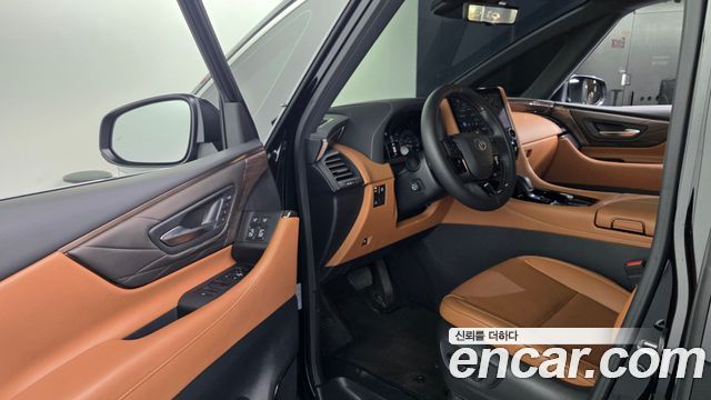 Toyota Alphard (IV) 2.5 HEV Executive AWD 2025 — фото 10