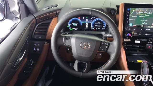 Toyota Alphard (IV) 2.5 HEV Executive AWD 2025 — фото 13
