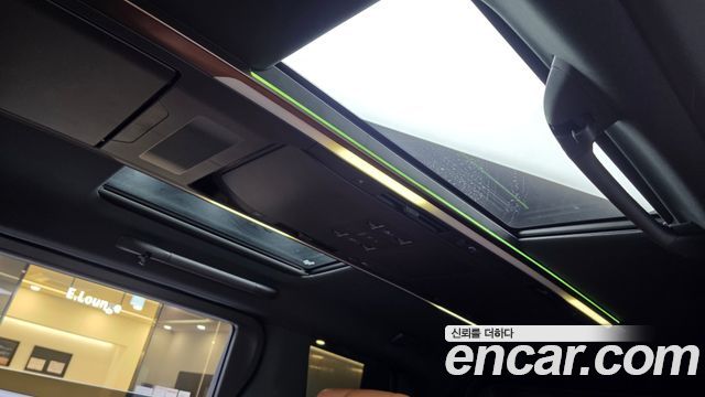 Toyota Alphard (IV) 2.5 HEV Executive AWD 2025 — фото 18