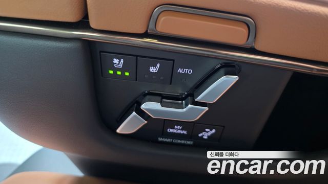 Toyota Alphard (IV) 2.5 HEV Executive AWD 2025 — фото 19
