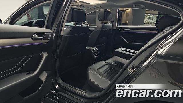 Volkswagen Passat GT (B8) 2.0 TDI Prestige 2022 — фото 11