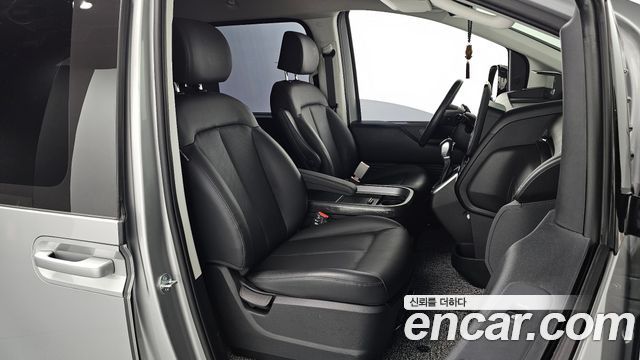 Hyundai Staria Cargo 5-Seater Modern 2024 — фото 12