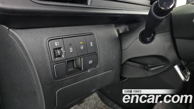 Hyundai Staria Cargo 5-Seater Modern 2024 — фото 18