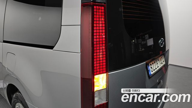 Hyundai Staria Cargo 5-Seater Modern 2024 — фото 23