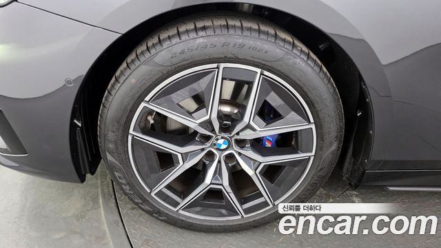BMW 5 Series (G60) 520i M Sport 2025 — фото 5