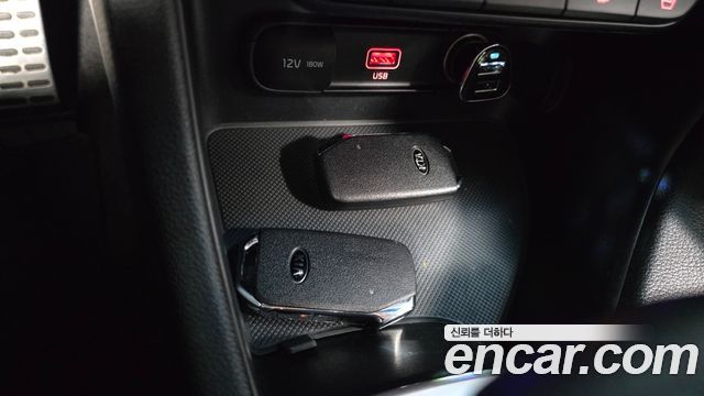 Kia Sportage The Bold Diesel 1.6 2WD Prestige Gravity 2022 — фото 27
