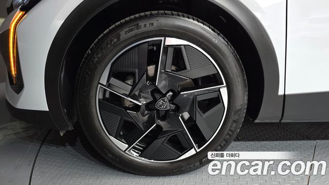 Peugeot 408 1.2 Pure Tech GT 2024 — фото 5