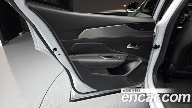 Peugeot 408 1.2 Pure Tech GT 2024 — фото 31
