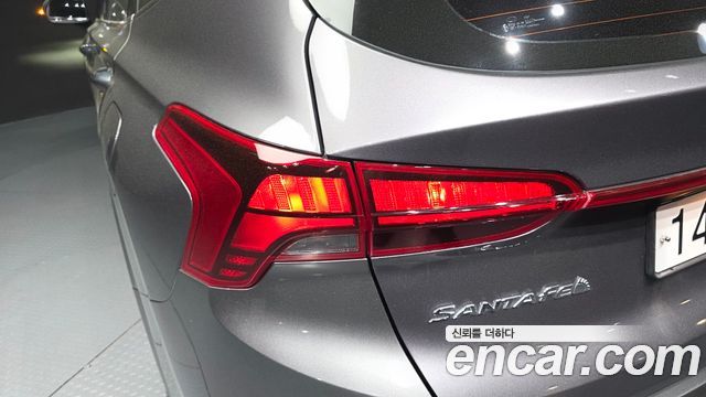 Hyundai Santa Fe Diesel 2.2 2WD Premium 2021 — фото 23