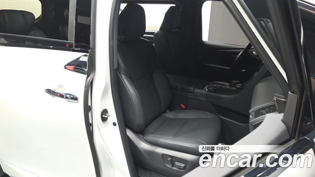 Toyota Alphard (IV) 2.5 HEV Executive AWD 2025 — фото 12
