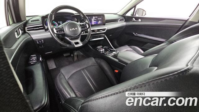 Kia K5 Hybrid (III) Prestige 2023 — фото 31